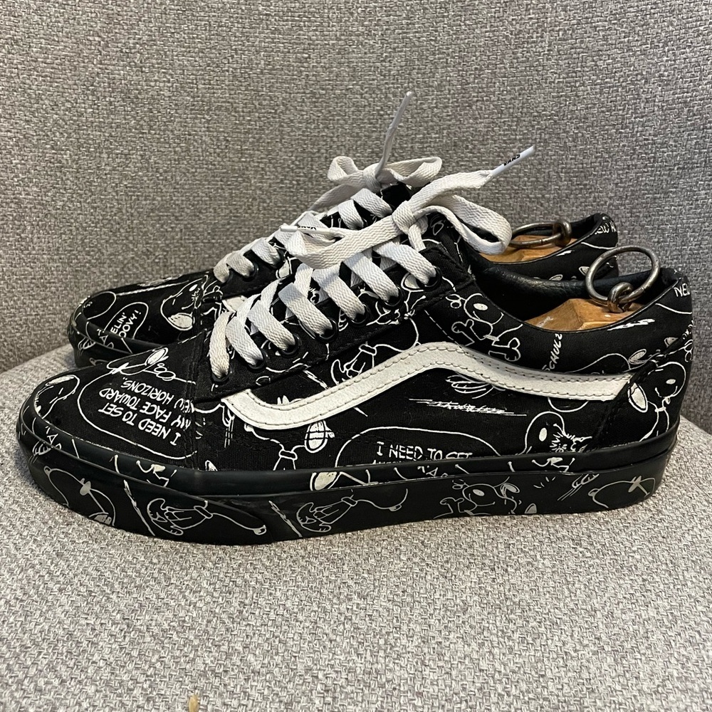 VANS- 2017 Vans Peanuts x Old Skool 'Snoopy' unisex men’s 7/ woman’s 9.5 - Picture 4 of 7